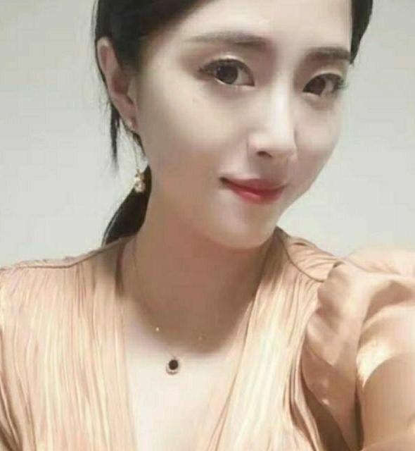妩媚姐的照片