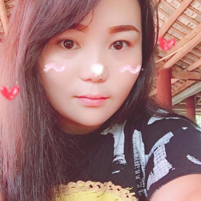 小胖妹的照片