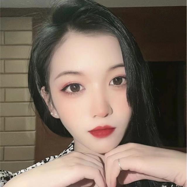 殷宝的照片