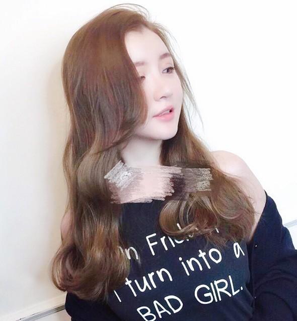 小雨的照片
