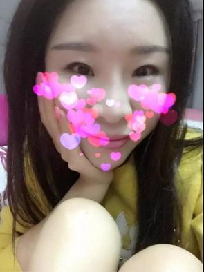 微微安的照片