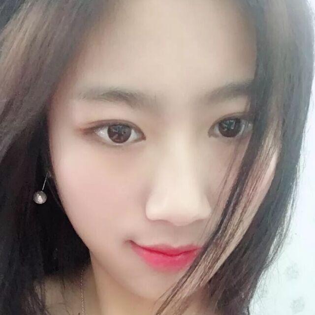 小女人的照片