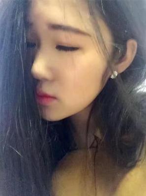 小幂的照片