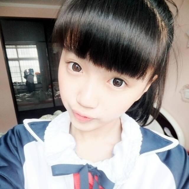 小城菇娘的照片