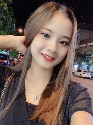 甜甜的照片