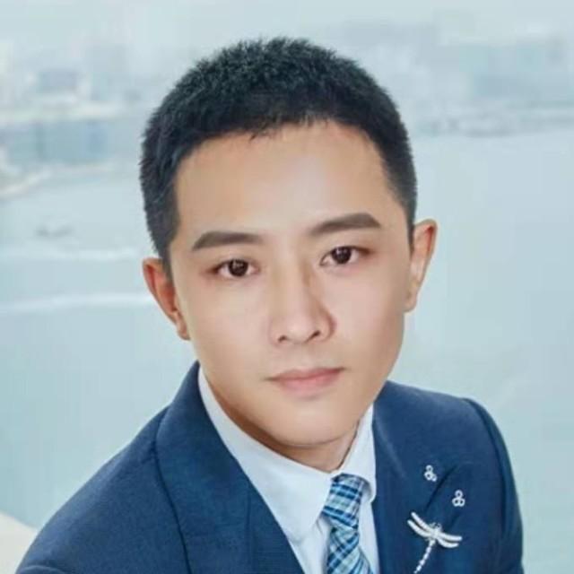 红卫的照片