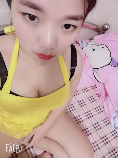 依依不舍的照片