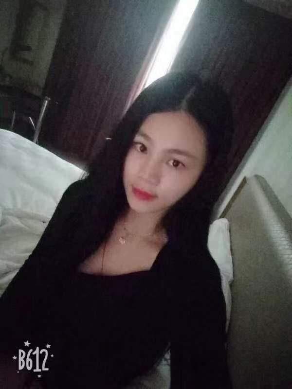 玲玲的照片