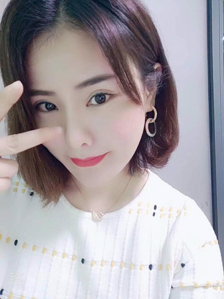 小雅的照片