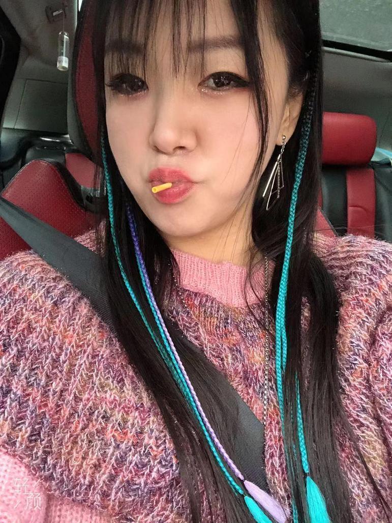 隔壁姑娘的照片