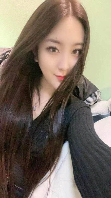 伊人的照片