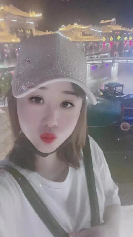想你笑掉妆的照片