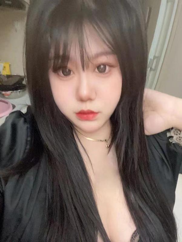 红裙惊艳的照片