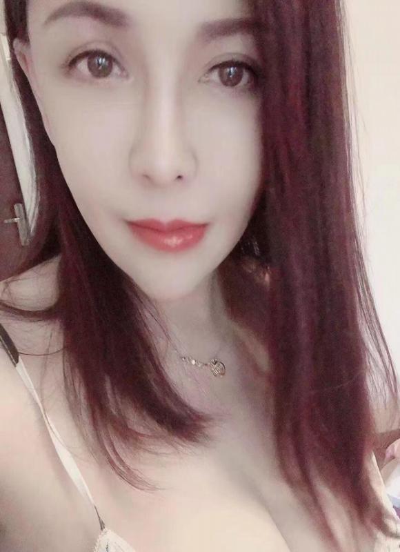 梦若的照片