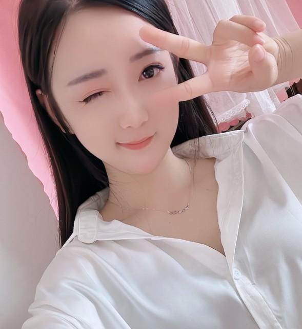 开心女孩的照片