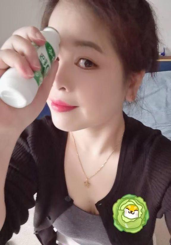 彤彤的照片