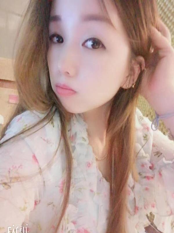 倾国倾情的照片