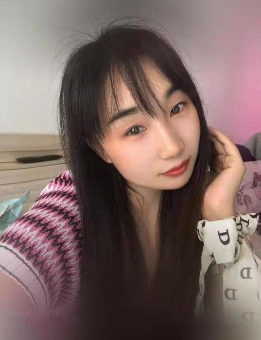 衲液痕美的照片