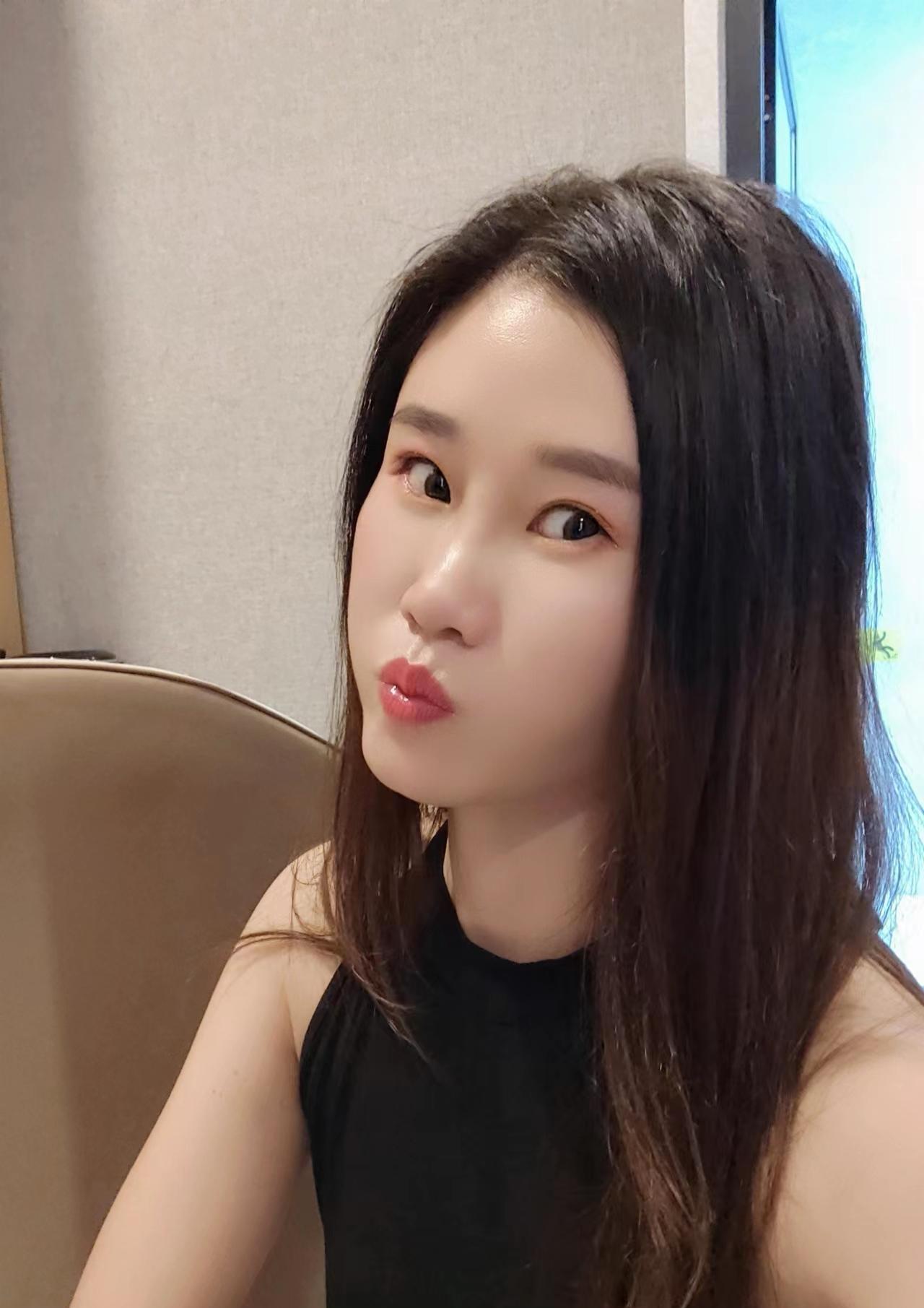 虚伪的人的照片