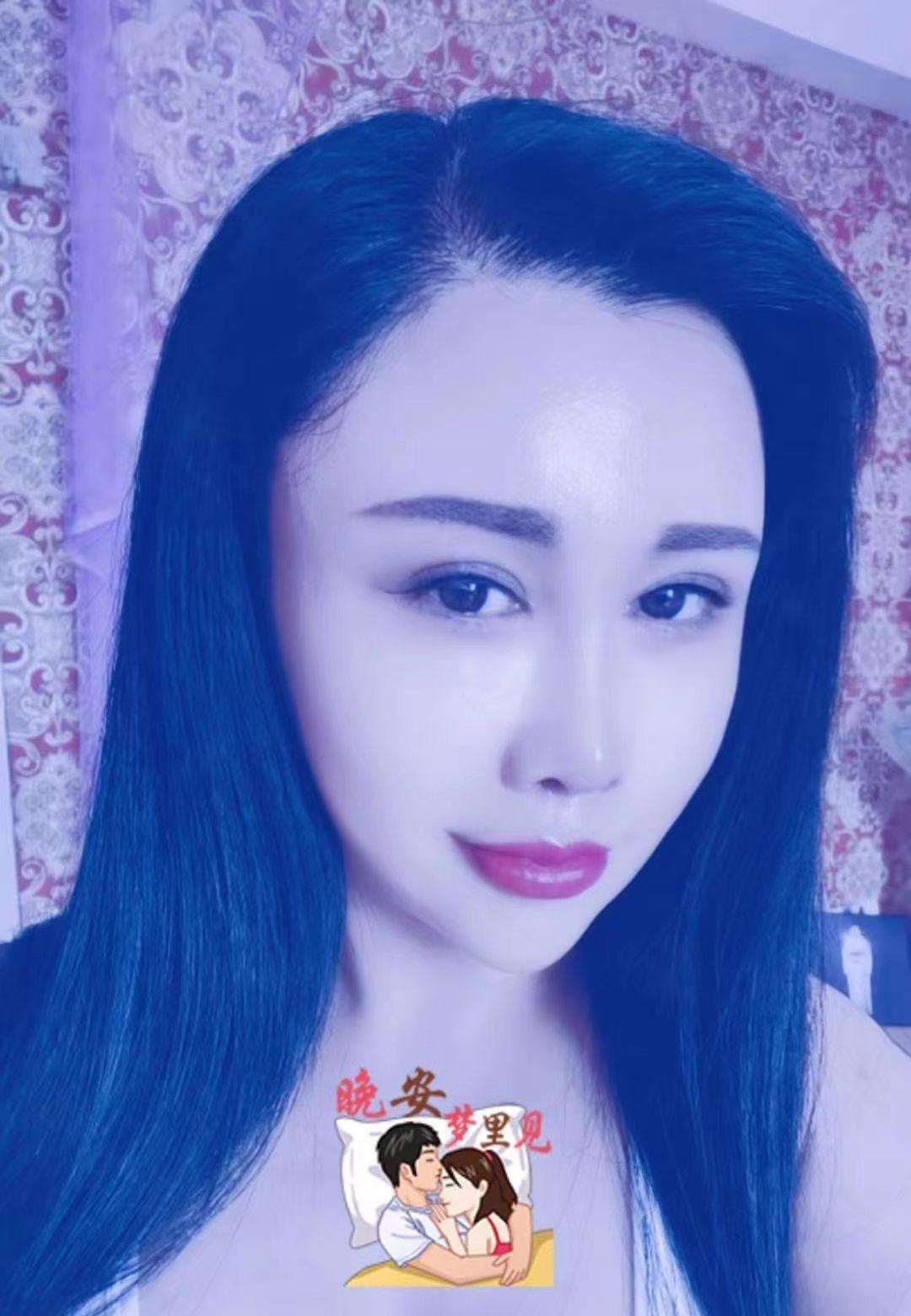 青柠少女的照片