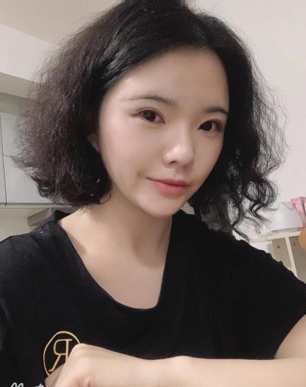 性感的闷骚少妇的照片