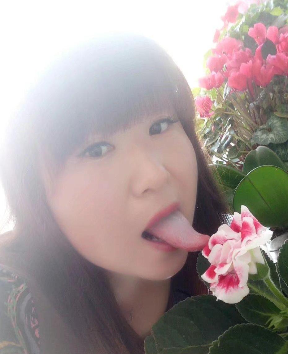甜甜的照片