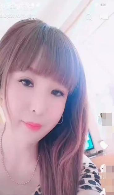 小晴乖乖的照片