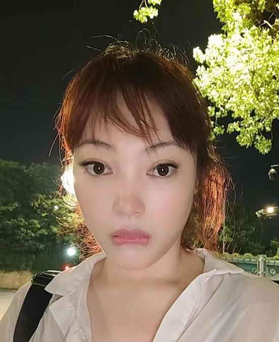 执笔断情丝的照片