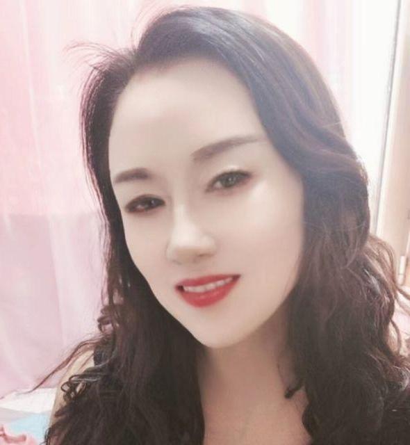 蓝月亮的照片
