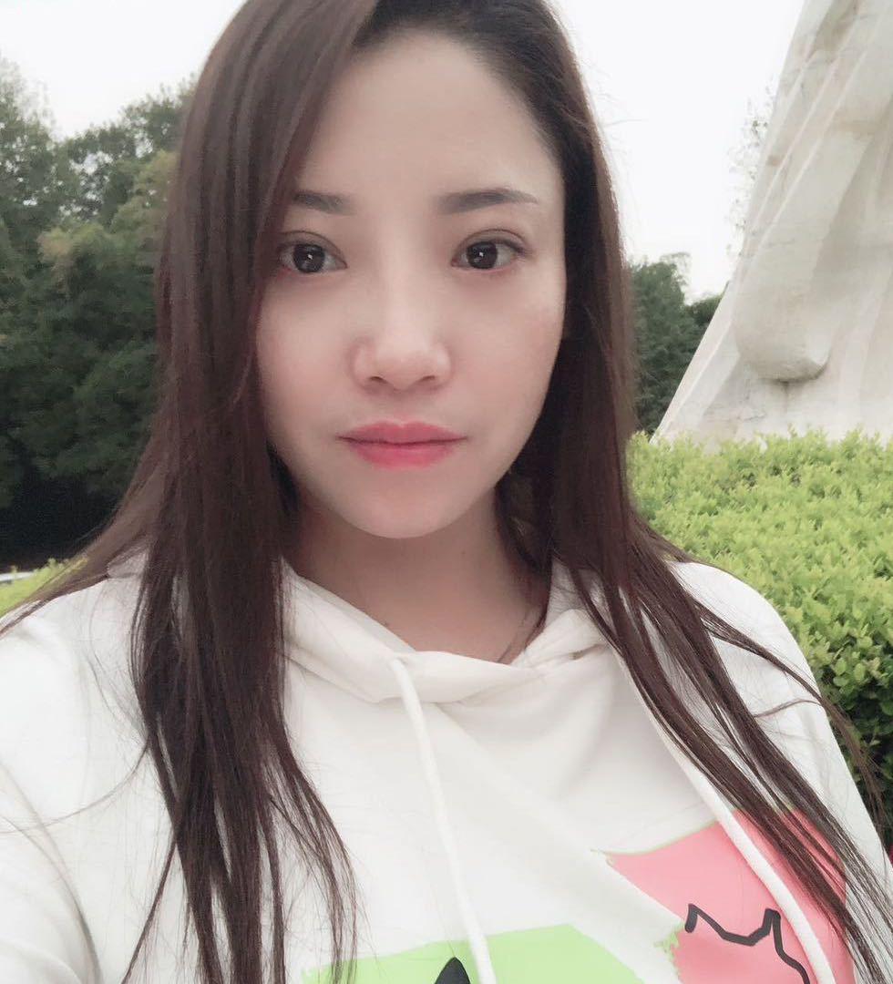 艾米儿的照片