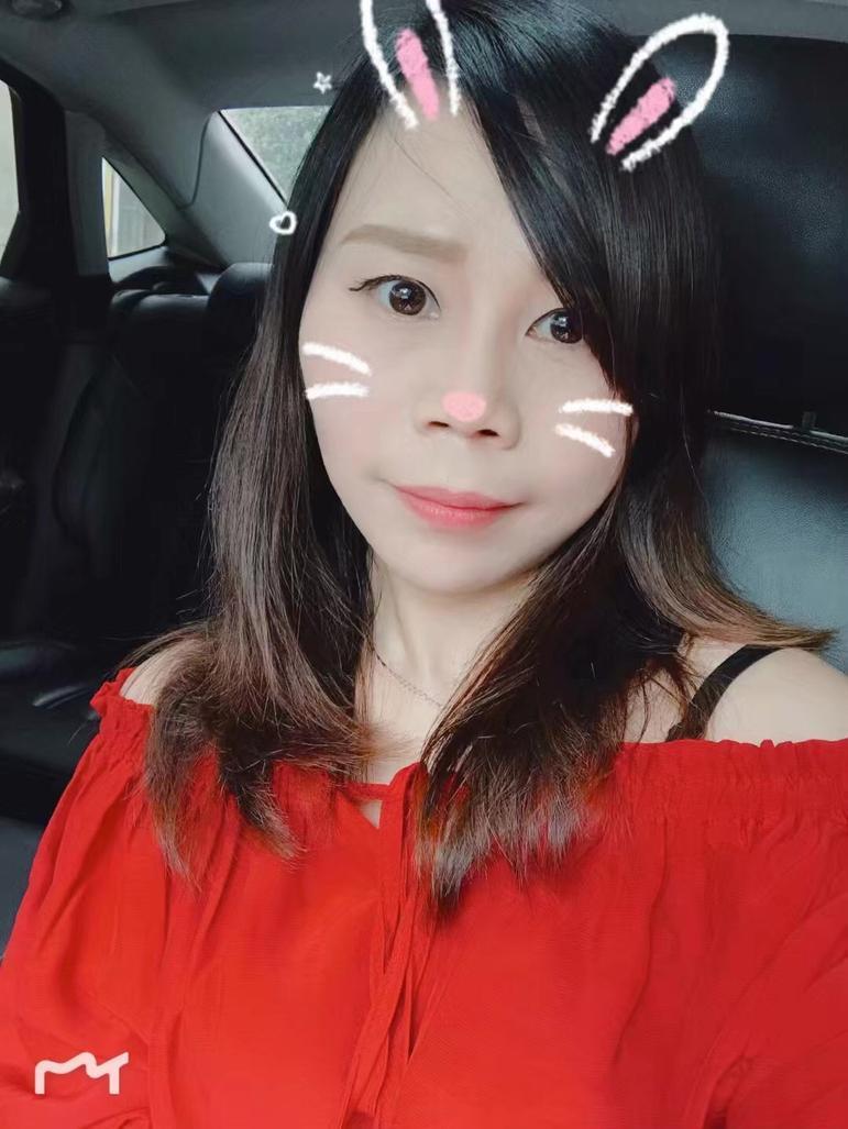 芳芳的照片