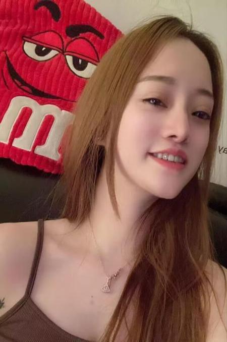 一杯喜茶的照片