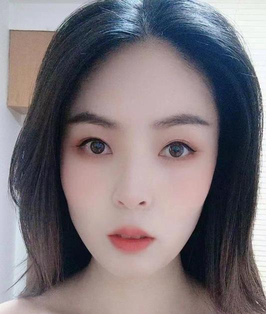 小雅的照片