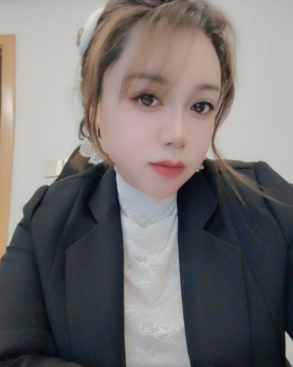 陈雅的照片