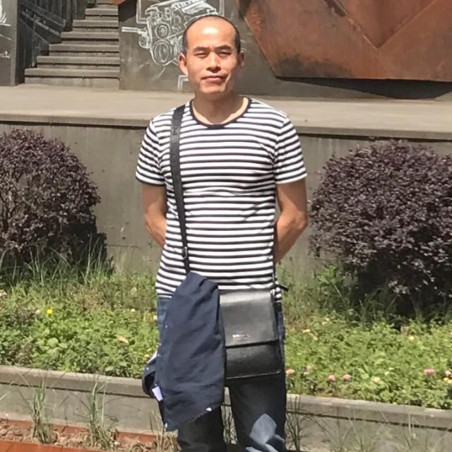 鹏大少爷的照片