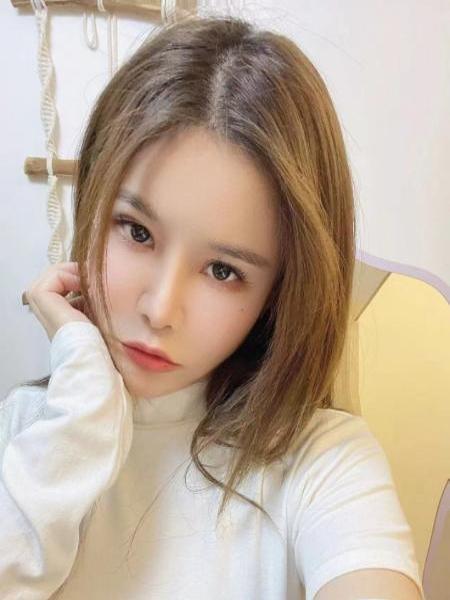 甜甜的照片