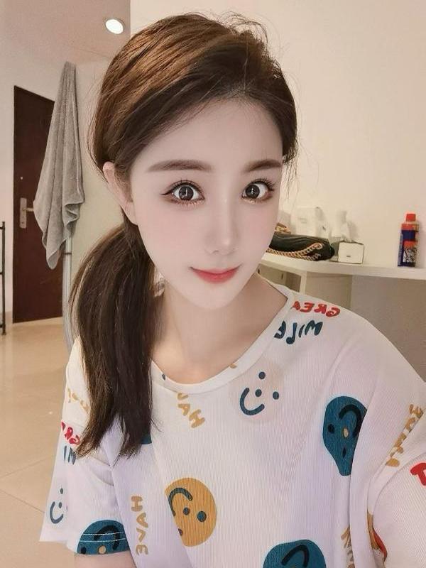 绾绾的照片