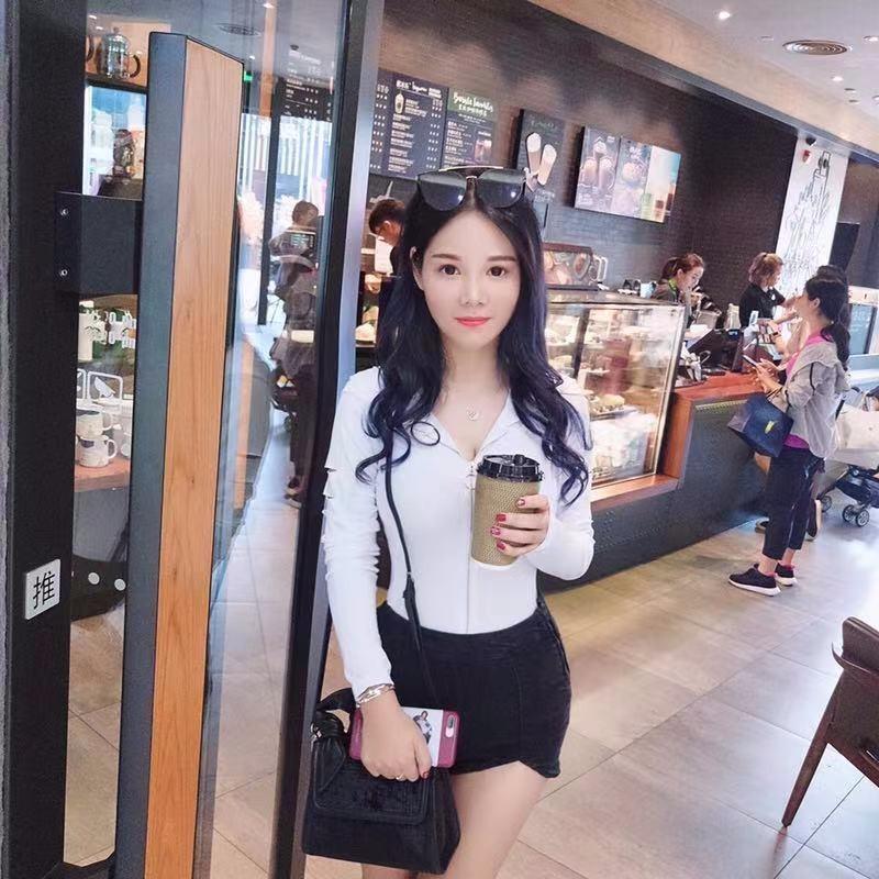 甜甜的照片