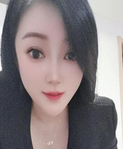 依晨的照片