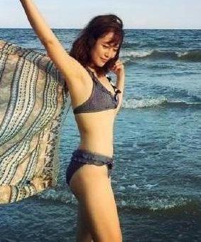 简爱的照片