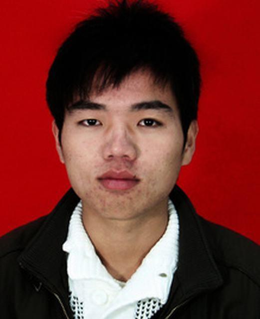 很1的男人的照片