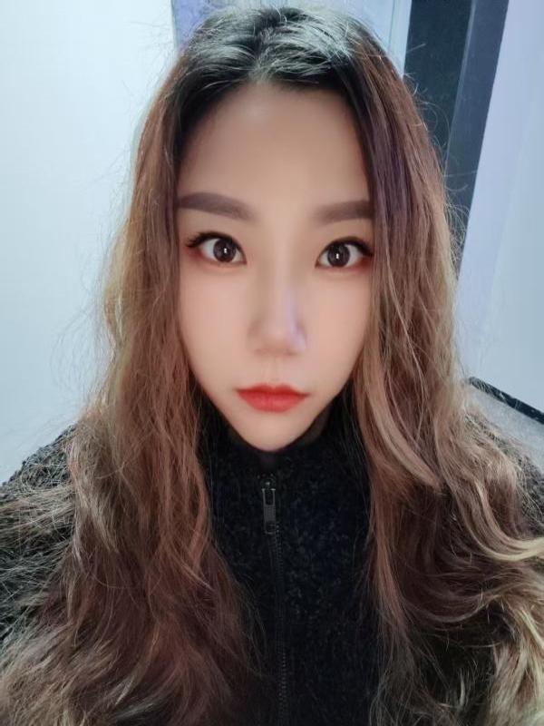 林妹儿的照片