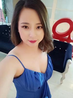 佳佳的照片