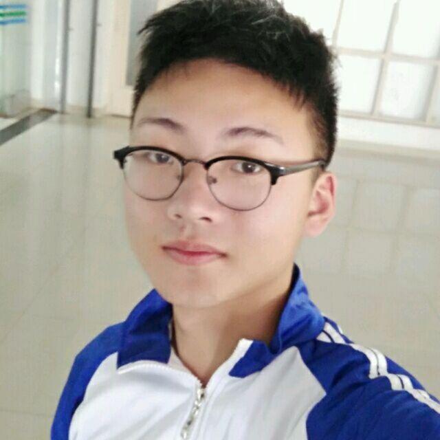 陈太阳的照片