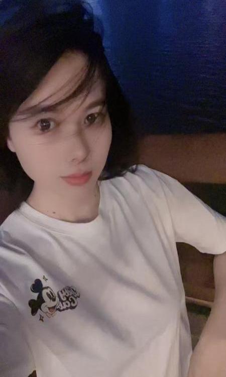 若曦的照片