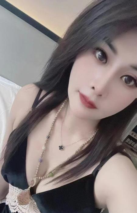 单身女孩的照片