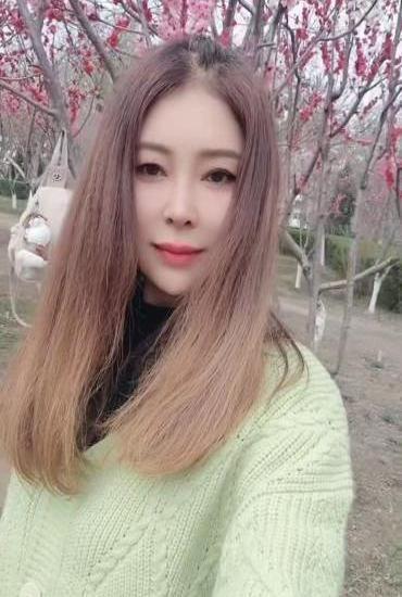 夏墨的照片