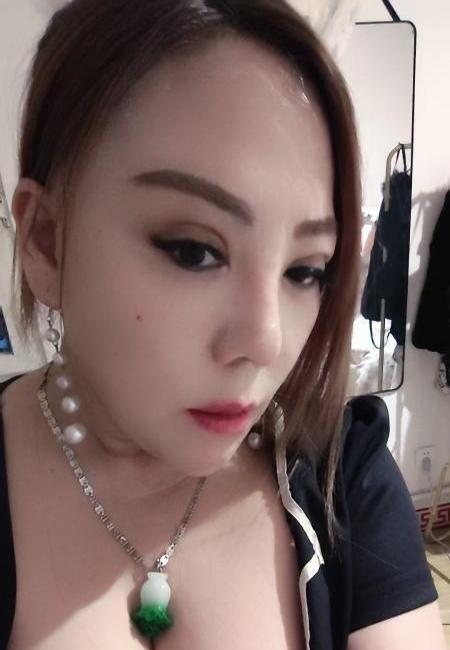 红琳的照片