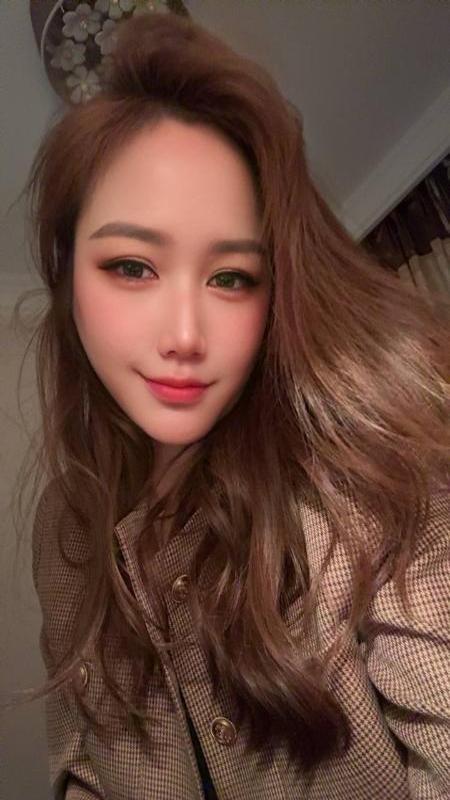 阿雅的照片