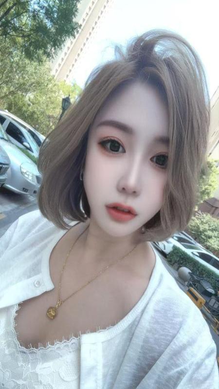 爱吃鱼的猫的照片